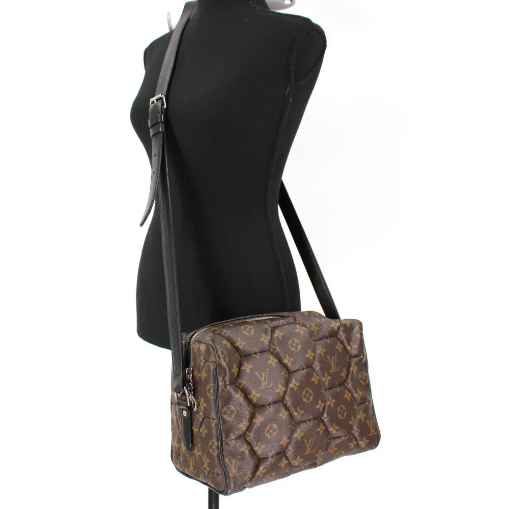 Louis Vuitton Monogram Hexagan Macassar Quilted Travel Tote Bag Brown Tan RARE